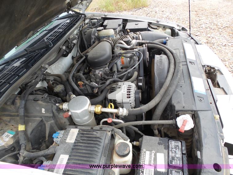 image for item AR9318 1998 GMC Jimmy SLS SUV