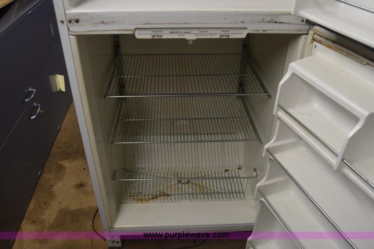 image for item AR9592 Montgomery Ward refrigerator