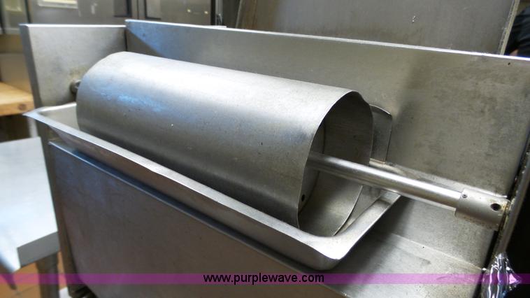image for item BF9813 APW Wyott M-95-3 bun grill