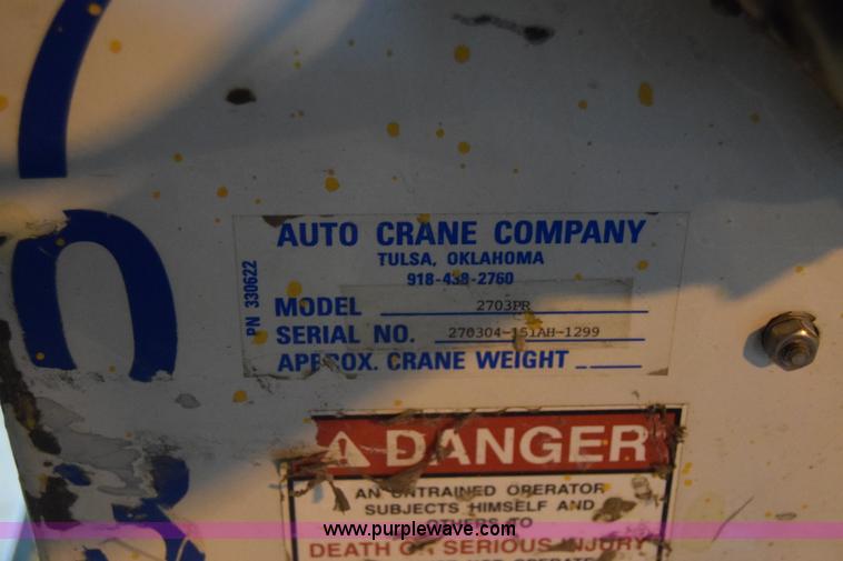 image for item BF9858 Auto Crane 2703 truck mounted crane