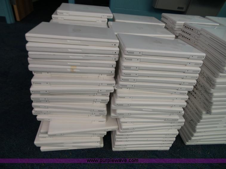 image for item BG9463 Approximately 380 Apple laptops