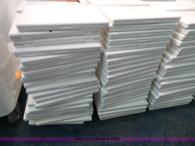 image for item BG9463 Approximately 380 Apple laptops