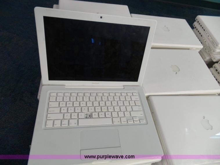 image for item BG9463 Approximately 380 Apple laptops