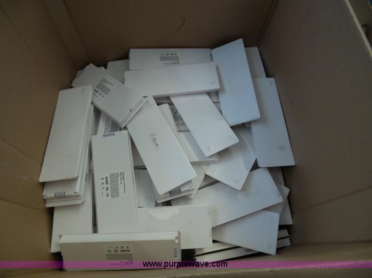 image for item BG9463 Approximately 380 Apple laptops