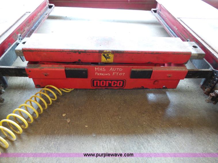 image for item BG9486 Ammco 2296 four post car lift