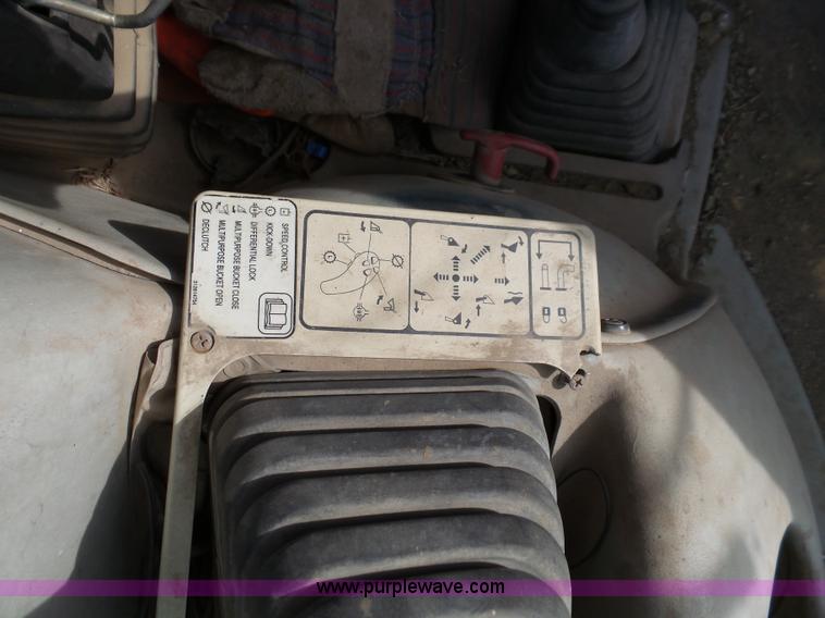 image for item BL9690 Komatsu WB140-2 backhoe