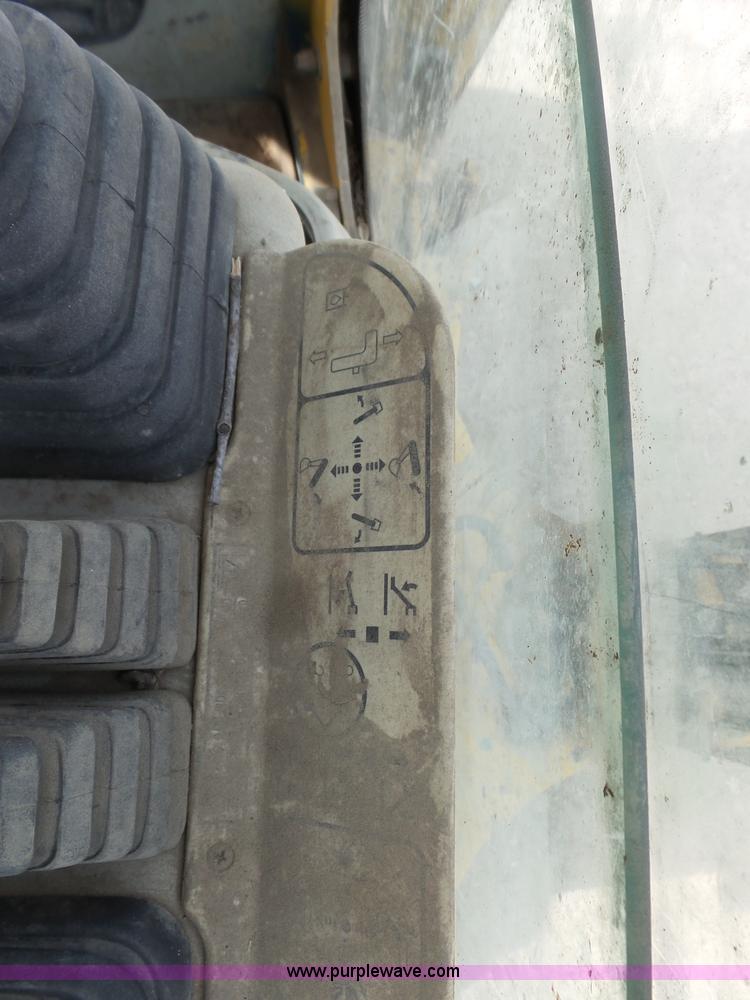 image for item BL9690 Komatsu WB140-2 backhoe