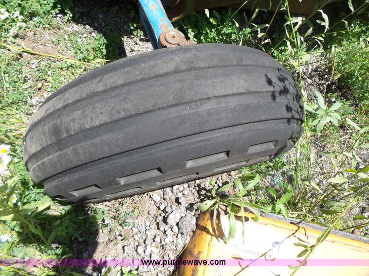 image for item BR9157 Ford 4110 tractor