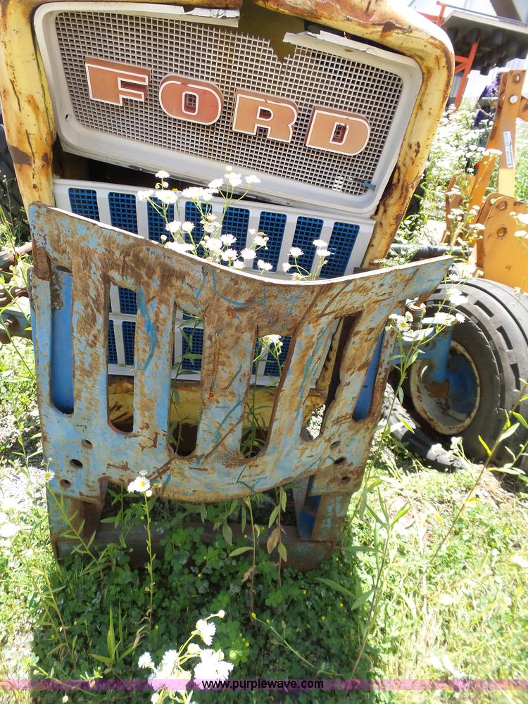 image for item BR9157 Ford 4110 tractor