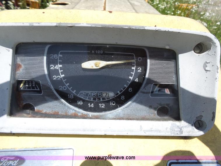 image for item BR9157 Ford 4110 tractor