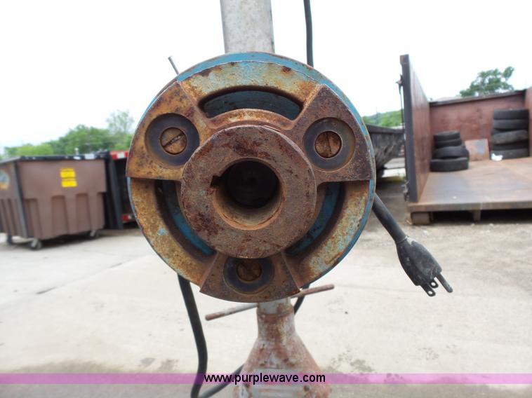 image for item BR9164 Black and Decker horizontal valve opener