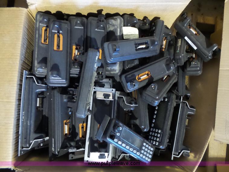 image for item BR9165 Radio equipment, approx 1,500 items