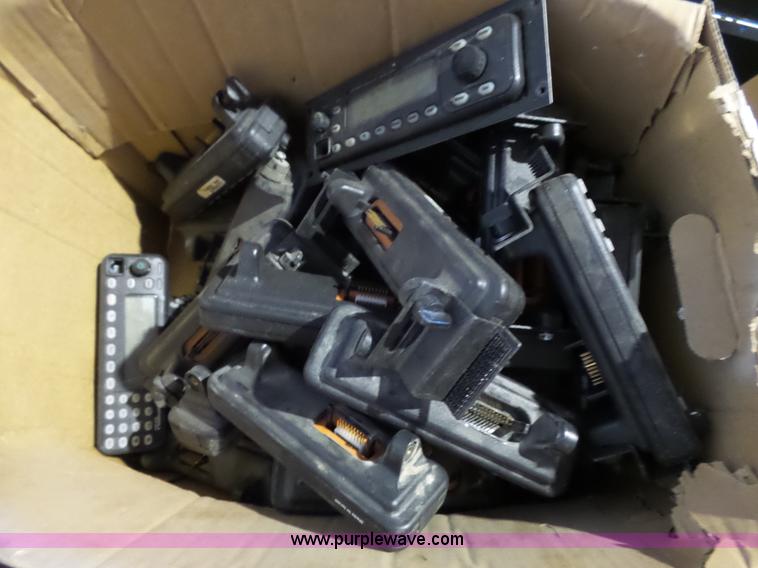 image for item BR9165 Radio equipment, approx 1,500 items