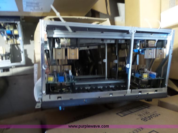 image for item BR9165 Radio equipment, approx 1,500 items