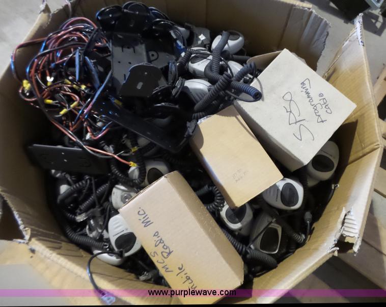 image for item BR9165 Radio equipment, approx 1,500 items