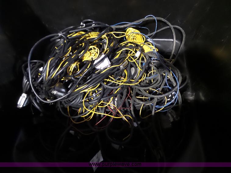 image for item BR9165 Radio equipment, approx 1,500 items