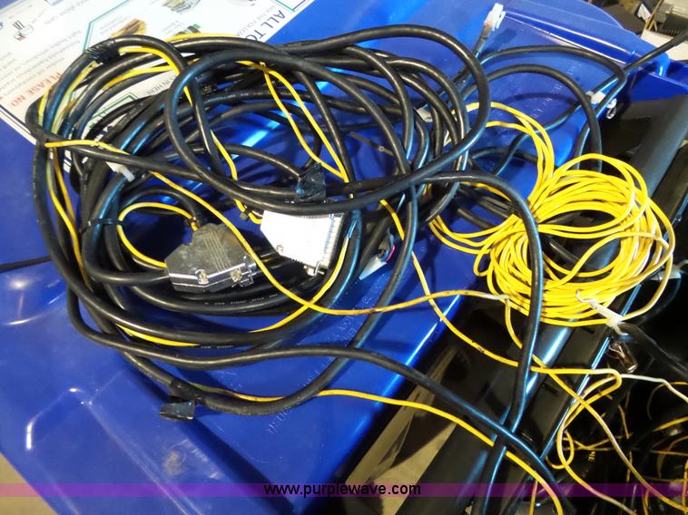 image for item BR9165 Radio equipment, approx 1,500 items