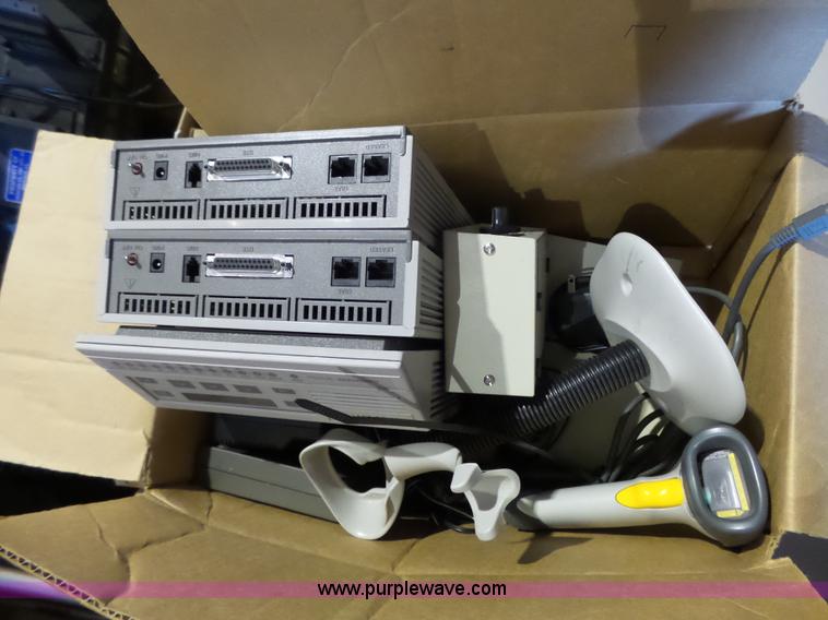 image for item BR9165 Radio equipment, approx 1,500 items