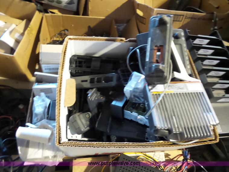 image for item BR9165 Radio equipment, approx 1,500 items