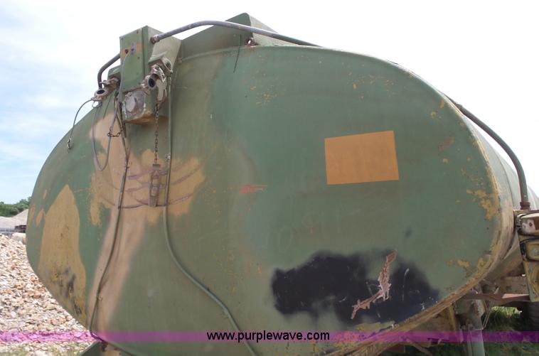 image for item BR9339 1967 tank trailer