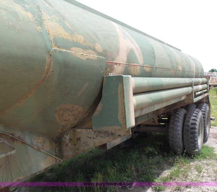 image for item BR9339 1967 tank trailer