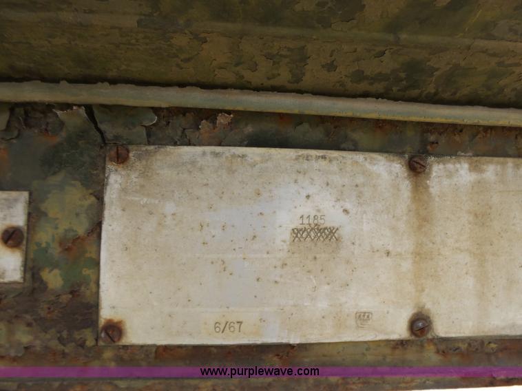 image for item BR9339 1967 tank trailer