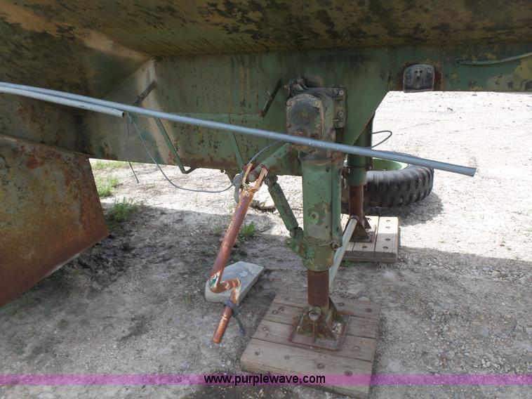 image for item BR9339 1967 tank trailer