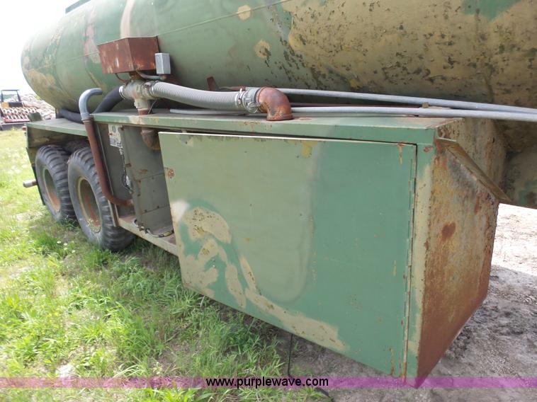 image for item BR9339 1967 tank trailer