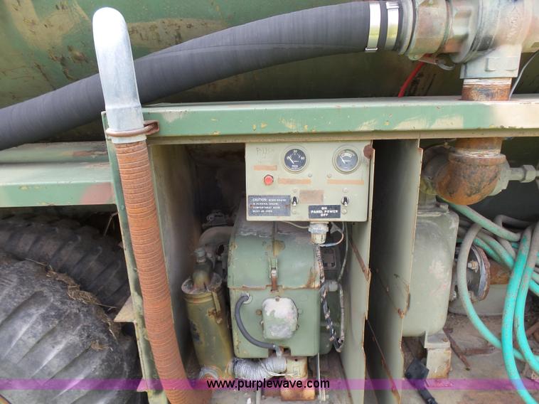 image for item BR9339 1967 tank trailer