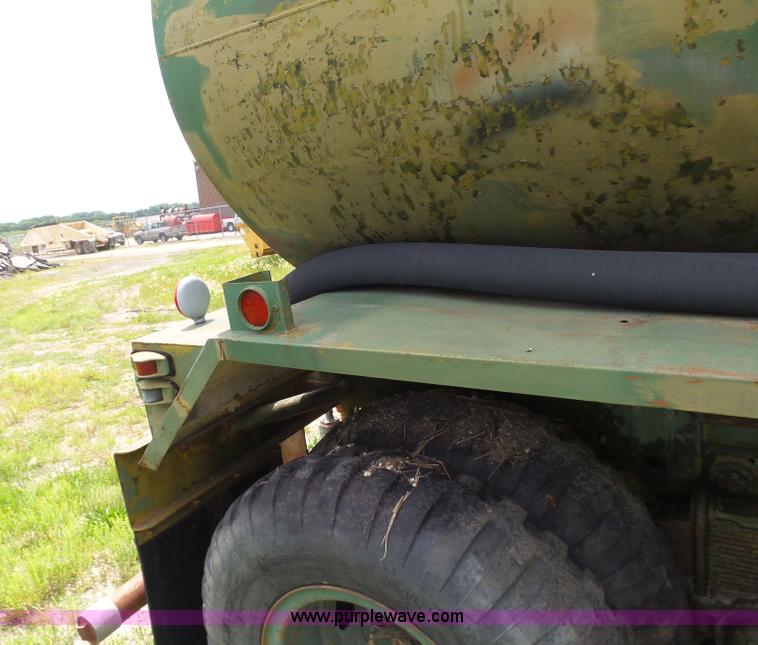 image for item BR9339 1967 tank trailer