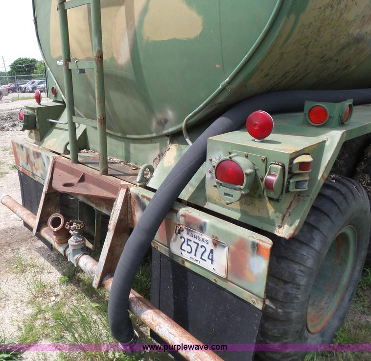 image for item BR9339 1967 tank trailer