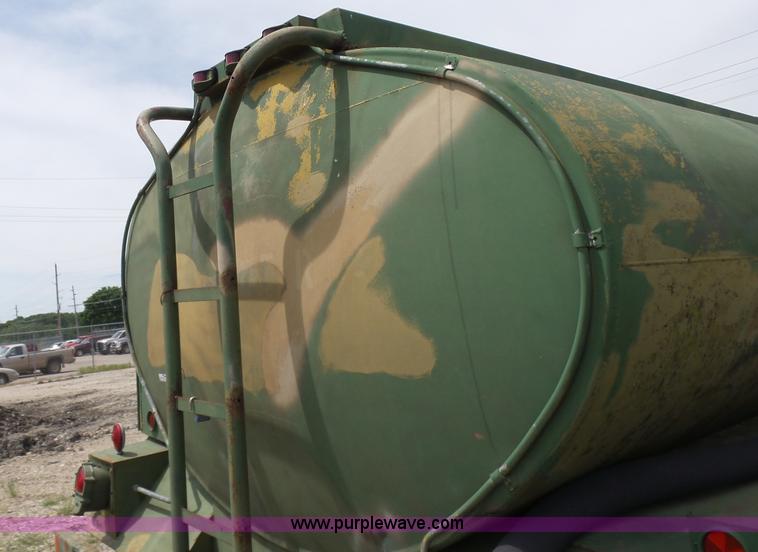image for item BR9339 1967 tank trailer