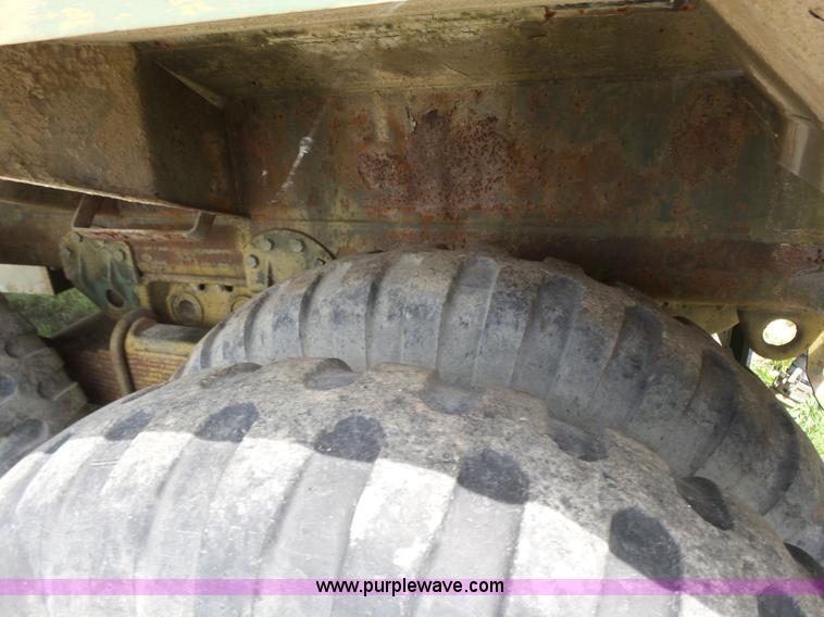 image for item BR9339 1967 tank trailer