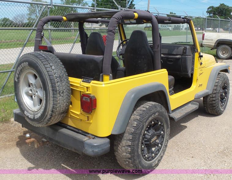 image for item BR9340 2001 Jeep Wrangler Sport SUV