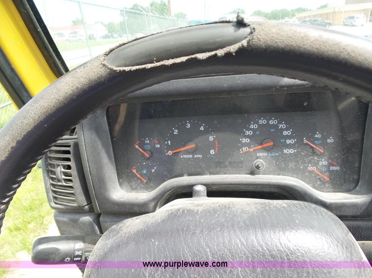 image for item BR9340 2001 Jeep Wrangler Sport SUV