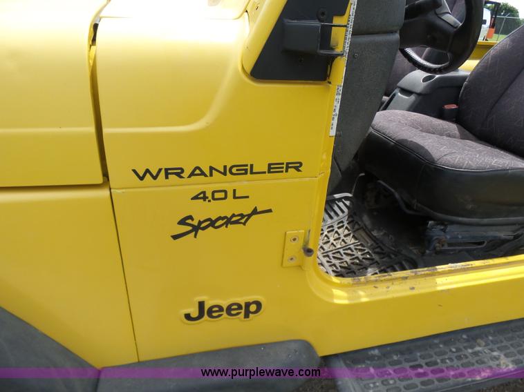 image for item BR9340 2001 Jeep Wrangler Sport SUV