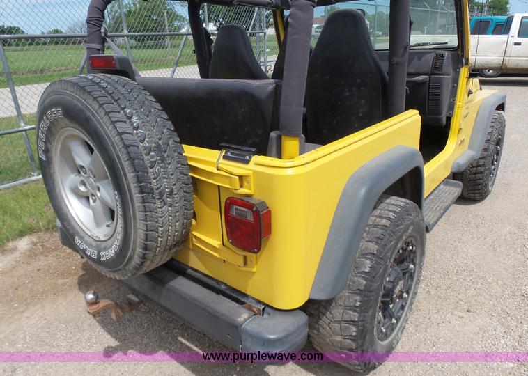 image for item BR9340 2001 Jeep Wrangler Sport SUV