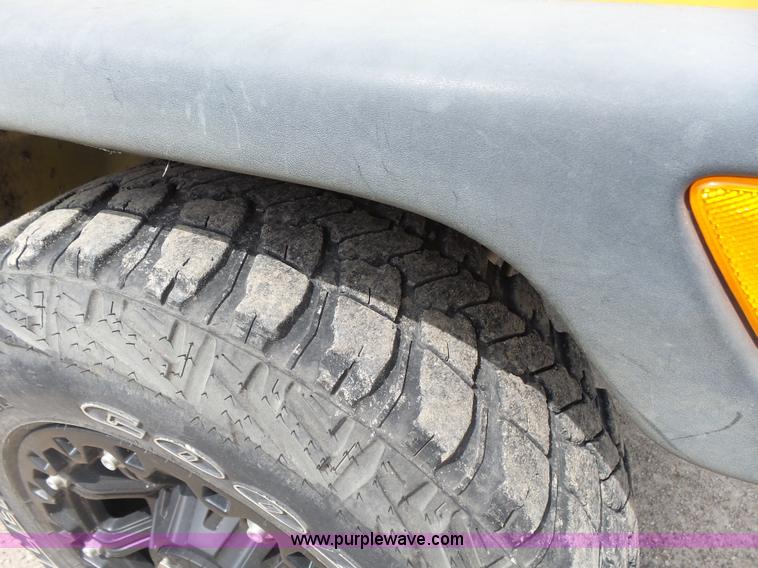 image for item BR9340 2001 Jeep Wrangler Sport SUV