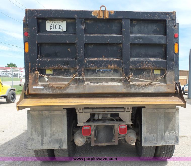 image for item BR9342 2006 International 7400 dump truck