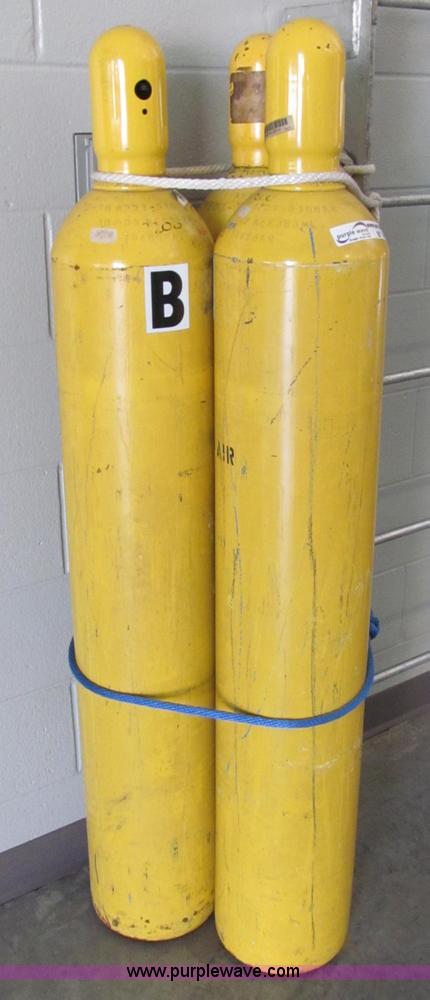 image for item BT9160 (3) oxygen tanks