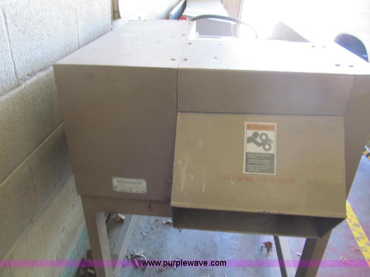 image for item BT9163 Allegheny 16-1056 paper shredder