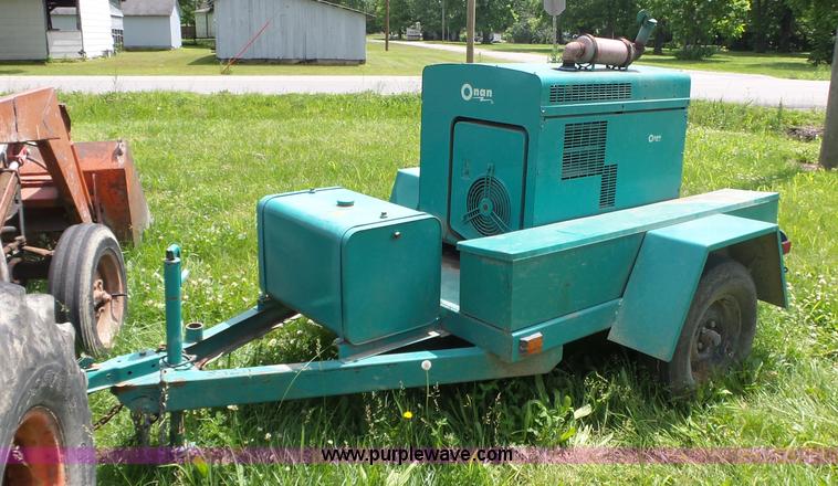 image for item BZ9565 Onan 7.5JB-5DR generator