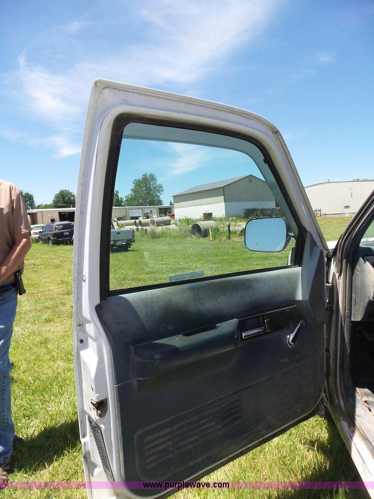 image for item BZ9580 1993 Chevrolet 1500 pickup truck