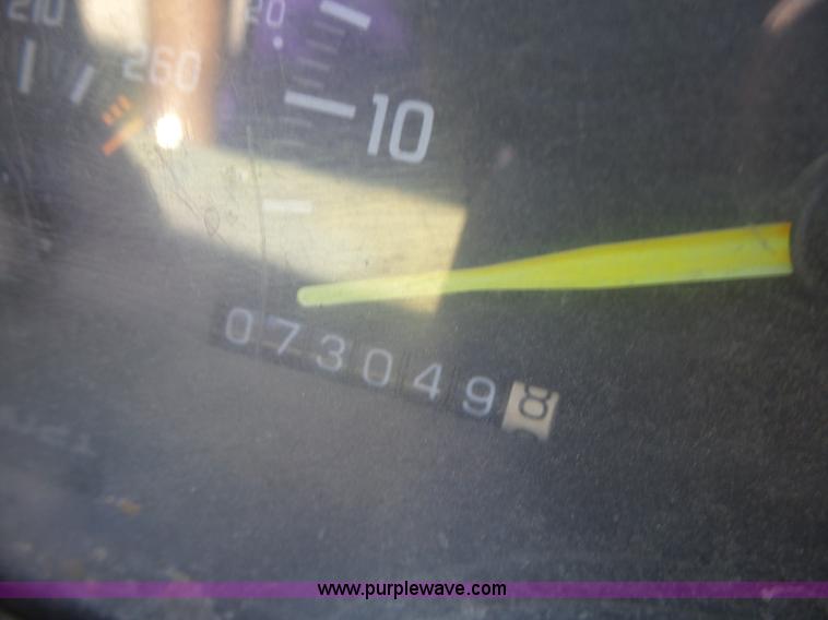 image for item BZ9580 1993 Chevrolet 1500 pickup truck