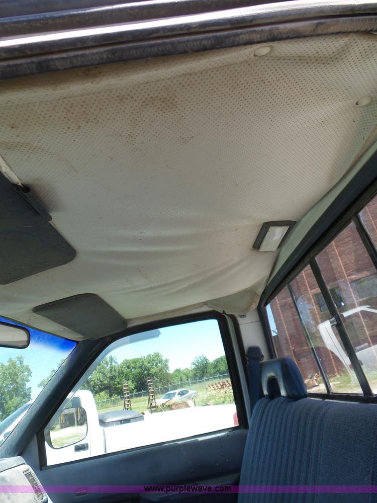 image for item BZ9580 1993 Chevrolet 1500 pickup truck