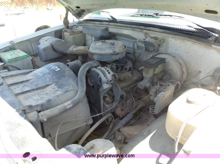 image for item BZ9580 1993 Chevrolet 1500 pickup truck