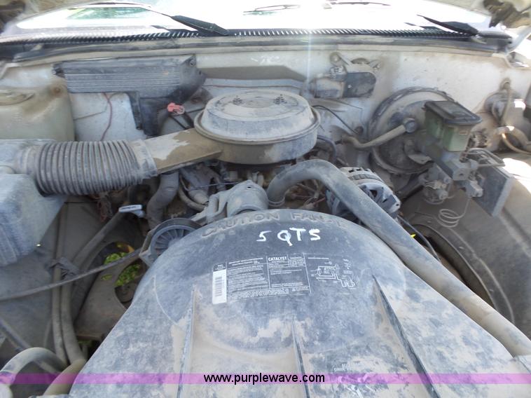 image for item BZ9580 1993 Chevrolet 1500 pickup truck