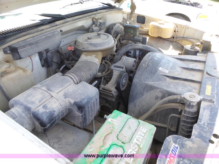 image for item BZ9580 1993 Chevrolet 1500 pickup truck