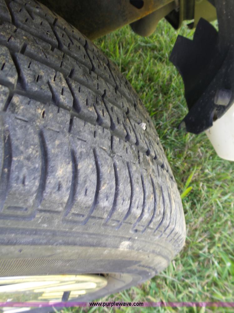 image for item BZ9581 2004 Ford Crown Victoria Police Interceptor