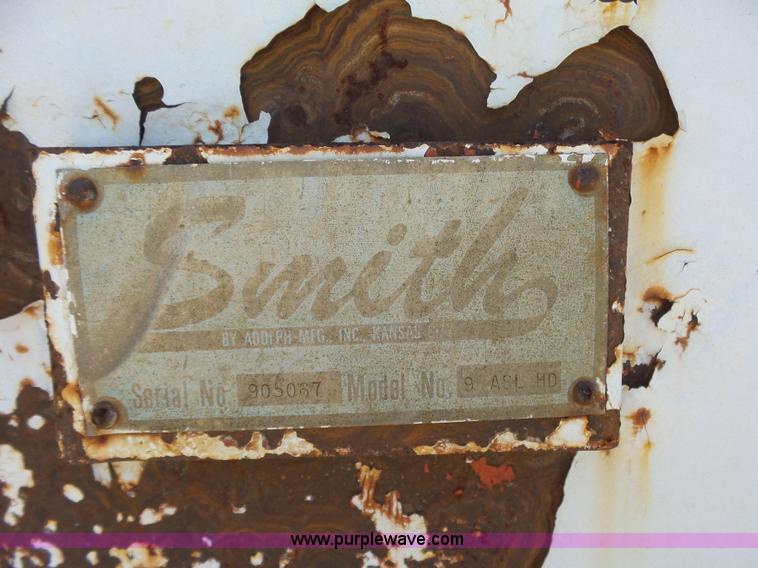 image for item BZ9582 1985 International S1700 dump truck